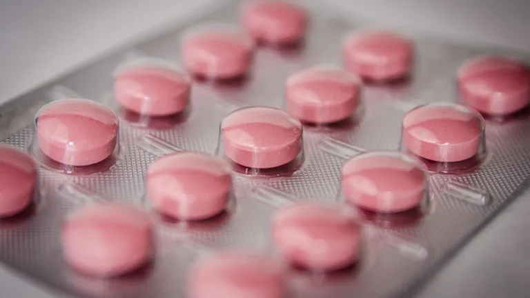Candida Medication: Common Antifungals and How They’re Used