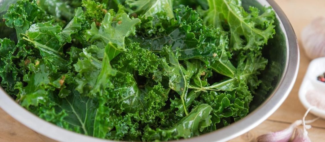Natural Ways to Manage Candida: Diet, Habits and When to Get Help